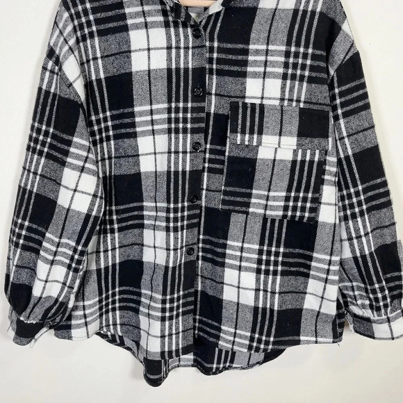 OAK + FORT |  PLAID SHACKET - Picture 3 of 14